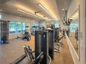 4352 Large Leaf Ln, Hollywood FL 33021