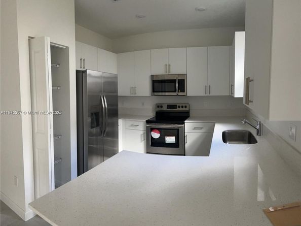 245 SW 159 Court, Pembroke Pines FL 33027