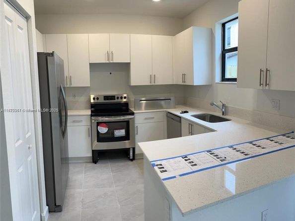 245 SW 159 Court, Pembroke Pines FL 33027