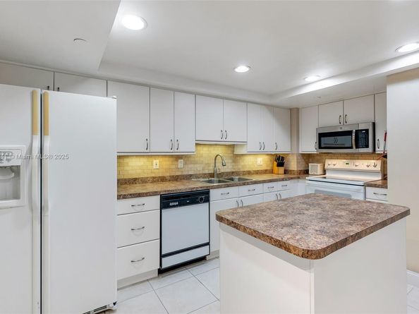 3200 Port Royale Dr N 1111, Fort Lauderdale FL 33308