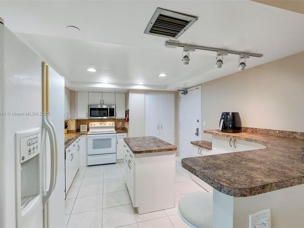 3200 Port Royale Dr N 1111, Fort Lauderdale FL 33308