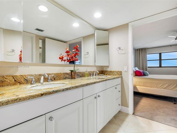 3200 Port Royale Dr N 1111, Fort Lauderdale FL 33308