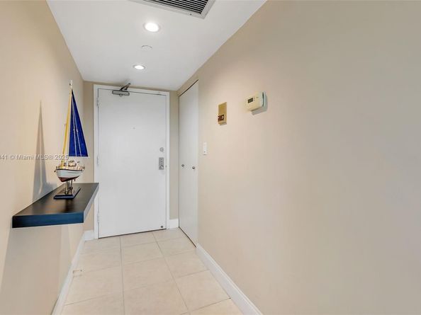 3200 Port Royale Dr N 1111, Fort Lauderdale FL 33308
