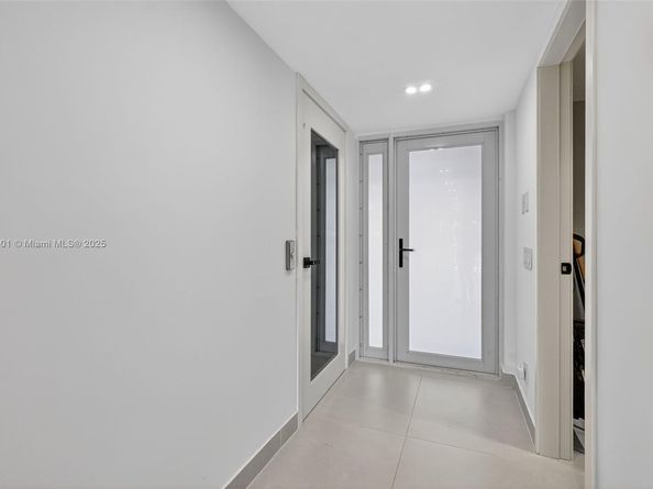 3830 NE 171st St, North Miami Beach FL 33160