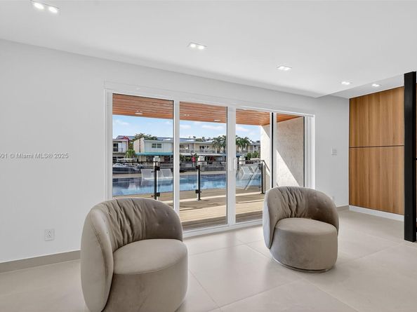 3830 NE 171st St, North Miami Beach FL 33160