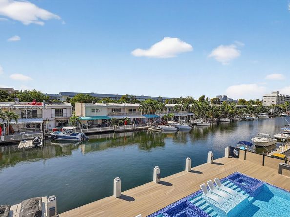 3830 NE 171st St, North Miami Beach FL 33160