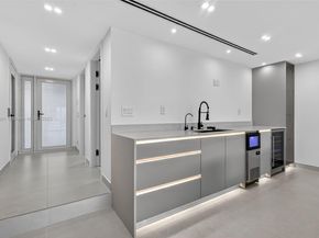 3830 NE 171st St, North Miami Beach FL 33160