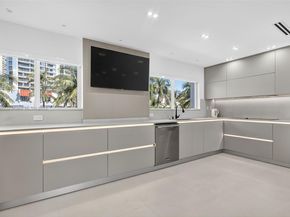 3830 NE 171st St, North Miami Beach FL 33160