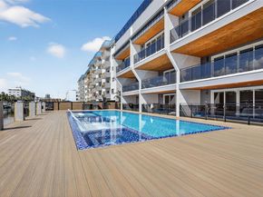 3830 NE 171st St, North Miami Beach FL 33160