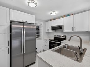 16801 NE 13th Ave 112, Miami FL 33162