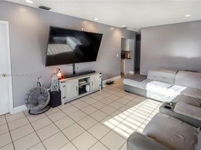 571 E 60th St, Hialeah FL 33013