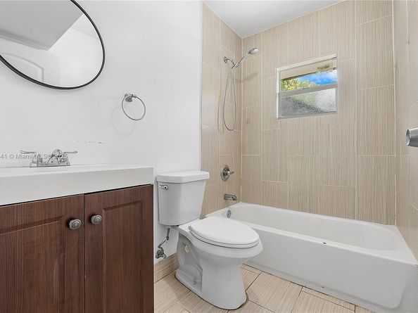 6703 Brookwood Blvd, Tamarac FL 33321
