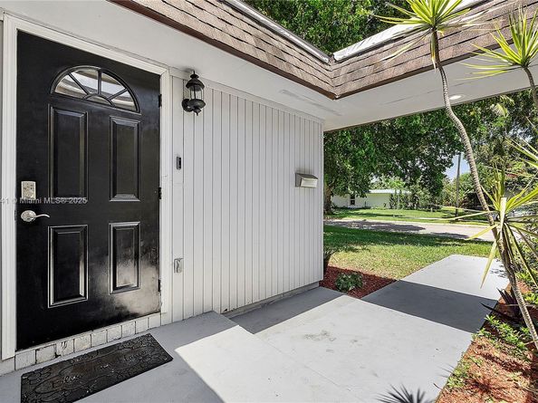 6703 Brookwood Blvd, Tamarac FL 33321