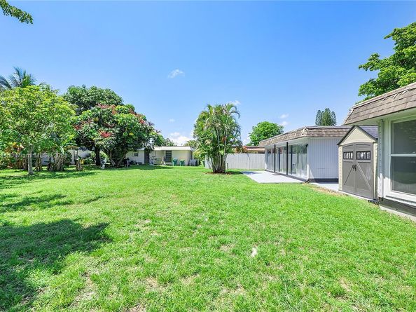 6703 Brookwood Blvd, Tamarac FL 33321