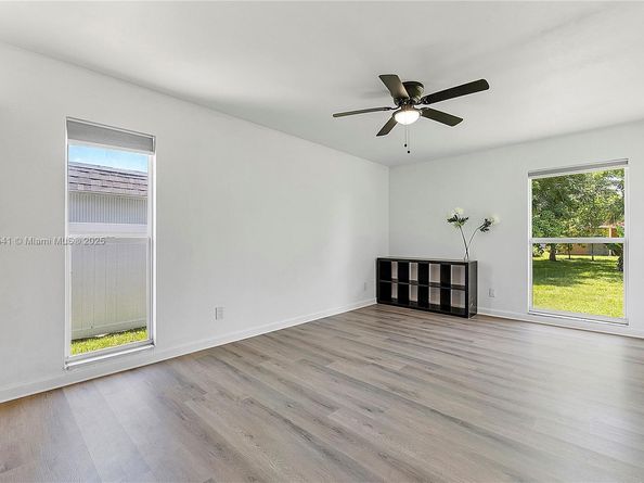 6703 Brookwood Blvd, Tamarac FL 33321