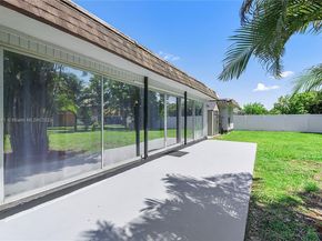 6703 Brookwood Blvd, Tamarac FL 33321