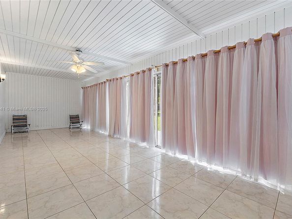 6703 Brookwood Blvd, Tamarac FL 33321