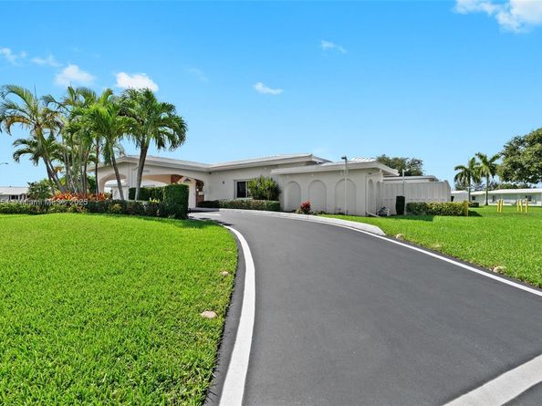 6905 NW 73rd St, Tamarac FL 33321