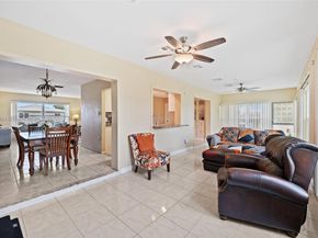 6905 NW 73rd St, Tamarac FL 33321