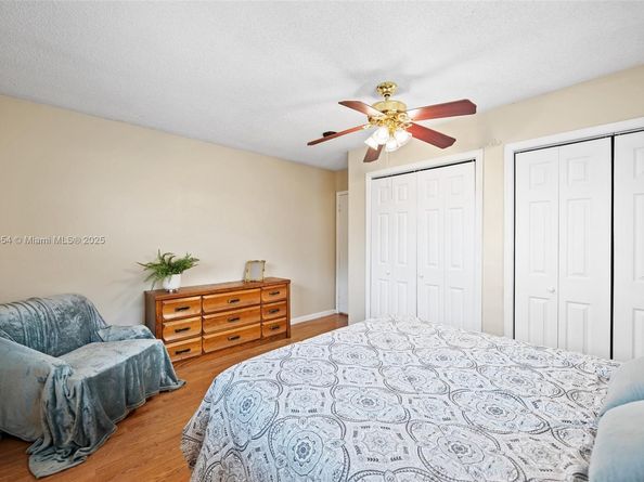 6905 NW 73rd St, Tamarac FL 33321