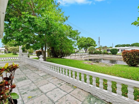 6905 NW 73rd St, Tamarac FL 33321