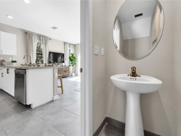 12972 SW 233rd Ter, Homestead FL 33032