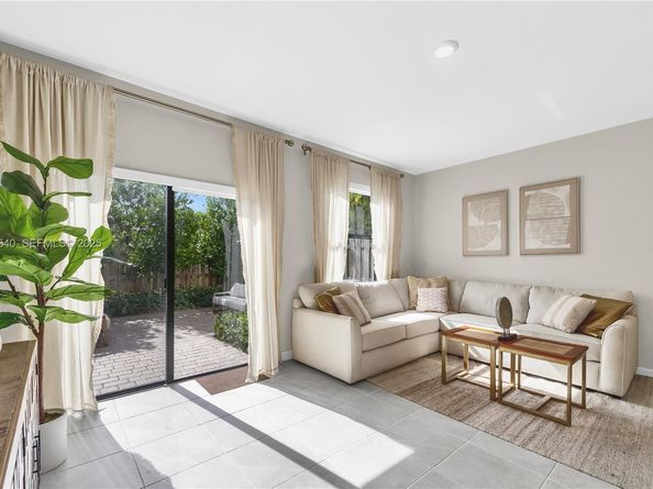 12972 SW 233rd Ter, Homestead FL 33032