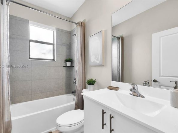 12972 SW 233rd Ter, Homestead FL 33032