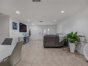 10351 SW 49th St, Miami FL 33165