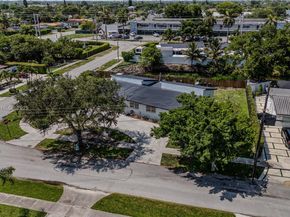10351 SW 49th St, Miami FL 33165