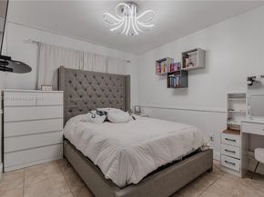 10351 SW 49th St, Miami FL 33165