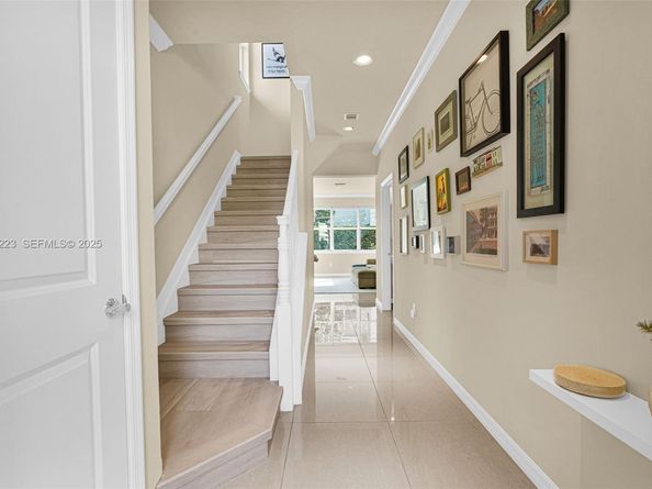 3936 Mahogany Ln, Hollywood FL 33021