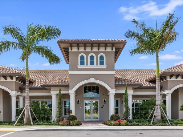 3936 Mahogany Ln, Hollywood FL 33021