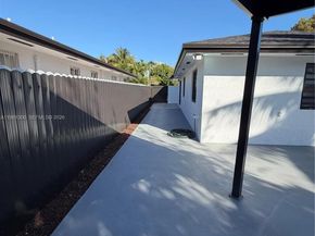 18940 SW 113th Ct, Miami FL 33157