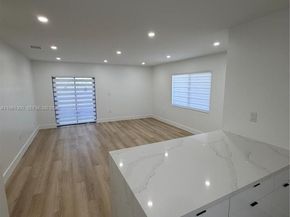 18940 SW 113th Ct, Miami FL 33157