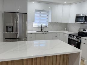 18940 SW 113th Ct, Miami FL 33157