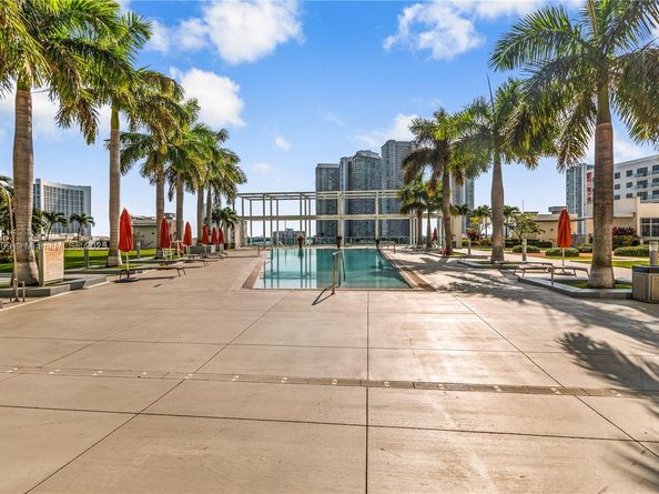 3301 NE 1st Ave H2104, Miami FL 33137