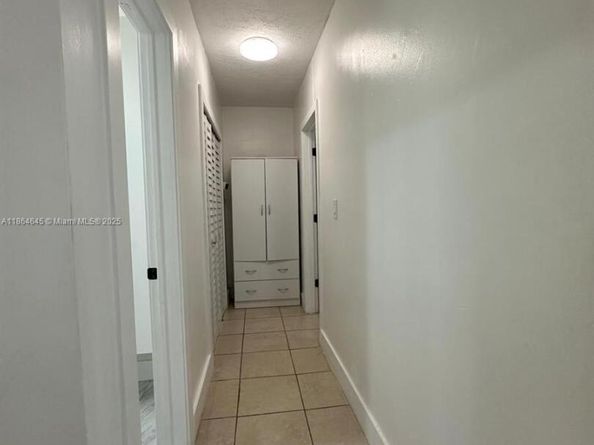 Undisclosed Address #A11864645, Hollywood FL 33024