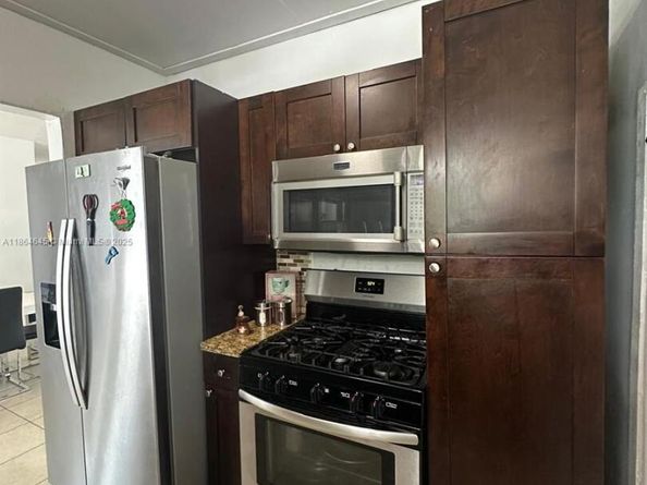 Undisclosed Address #A11864645, Hollywood FL 33024
