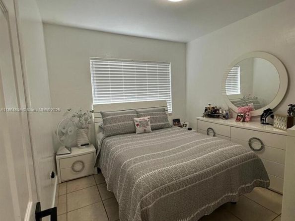Undisclosed Address #A11864645, Hollywood FL 33024