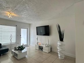 Undisclosed Address #A11864645, Hollywood FL 33024