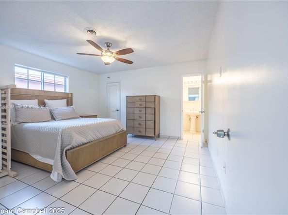 6612 Dahlia Dr, Miramar FL 33023