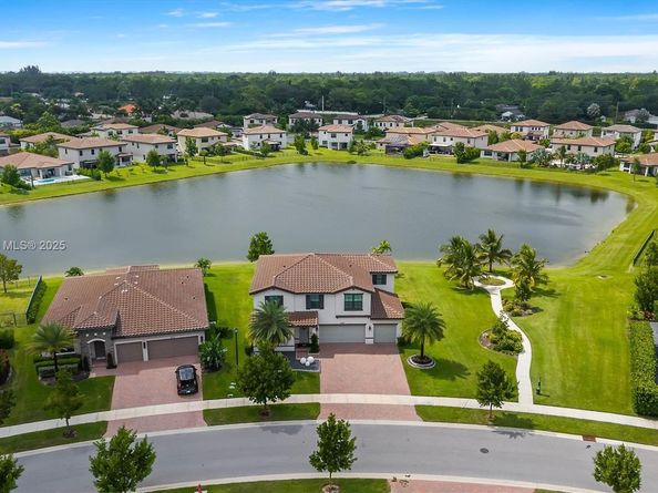 3520 Haldin Pl, Royal Palm Beach FL 33411