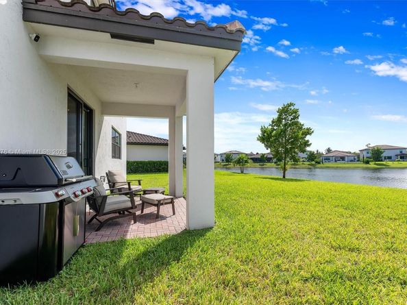 3520 Haldin Pl, Royal Palm Beach FL 33411