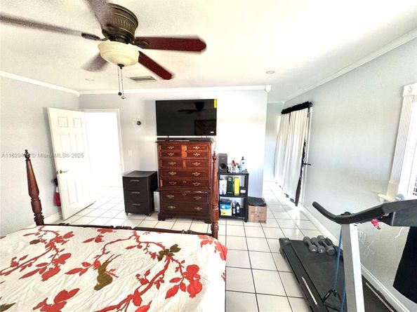13261 SW 17th Ln, Miami FL 33175