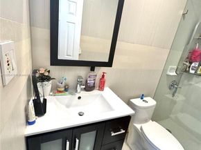 13261 SW 17th Ln, Miami FL 33175