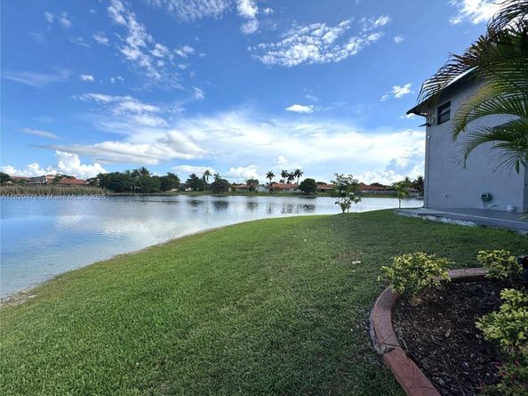 13261 SW 17th Ln, Miami FL 33175