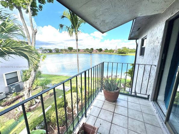 13261 SW 17th Ln, Miami FL 33175