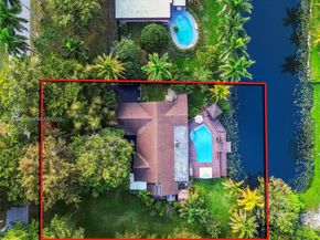 10651 SW 27th St, Davie FL 33328