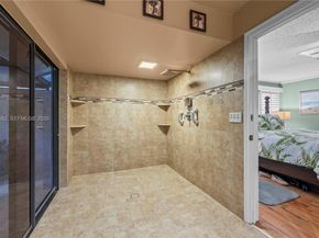 10651 SW 27th St, Davie FL 33328